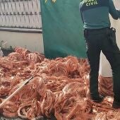 Recuperadas dos toneladas de cobre y 250 kilos de cable solar estañado con cuatro detenidos