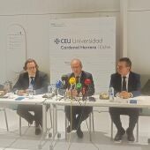 En el centro, Higinio Marín, Rector de la Universidad CEU Cardenal Herrera.