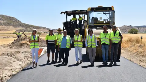 La Junta invierte 575.000 euros en la mejora de 5,8 kilómetros de la CM-2054 en Leganiel La Junta invierte 575.000 euros en la mejora de 5,8 kilómetros de la CM-2054 en Leganiel