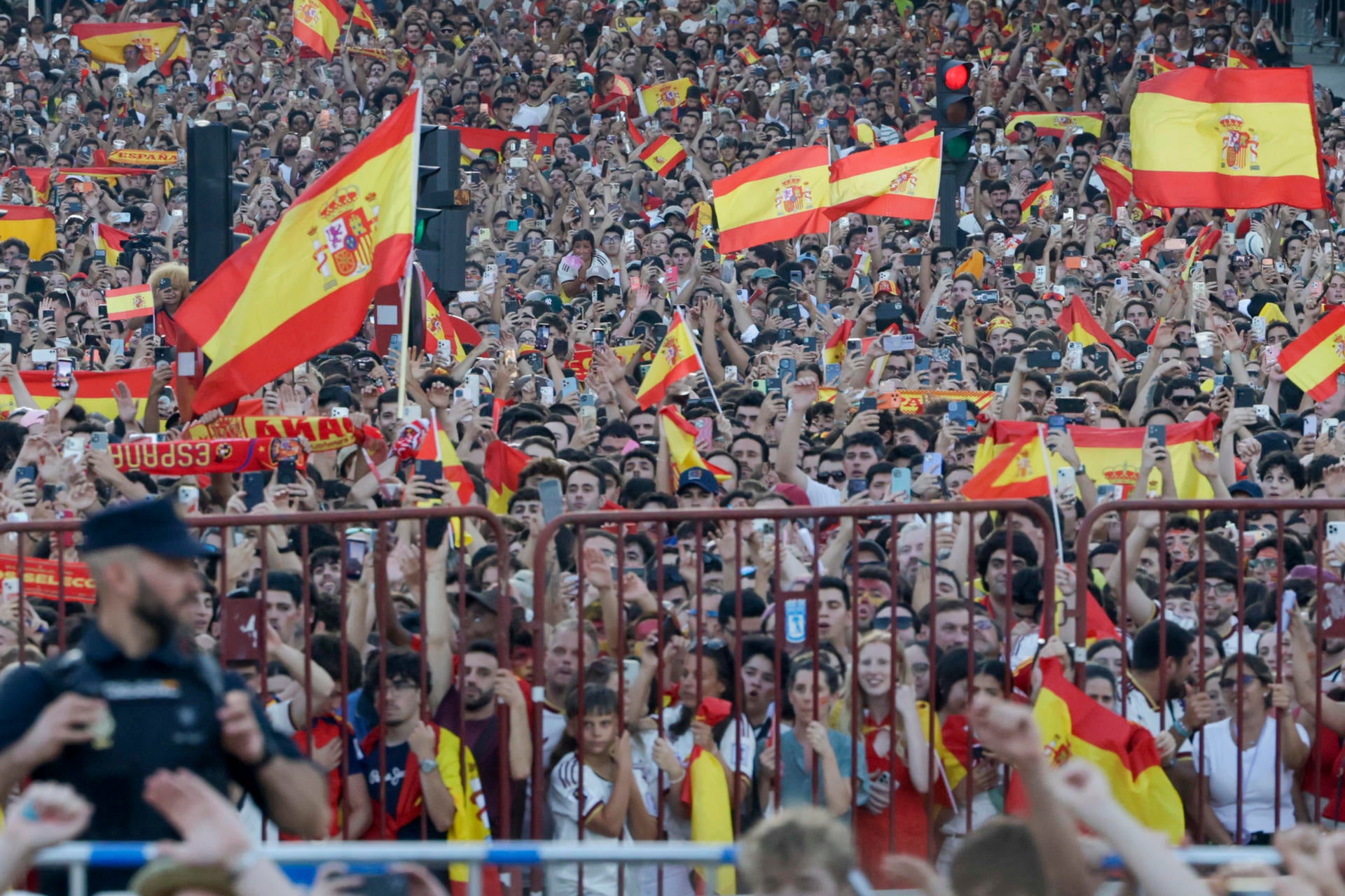 El recorrido que hará la Selección Española por las calles de Madrid hasta la celebración en Cibeles: programa y horarios El recorrido que hará la Selección Española por las calles de Madrid hasta la celebración en Cibeles: programa y horarios