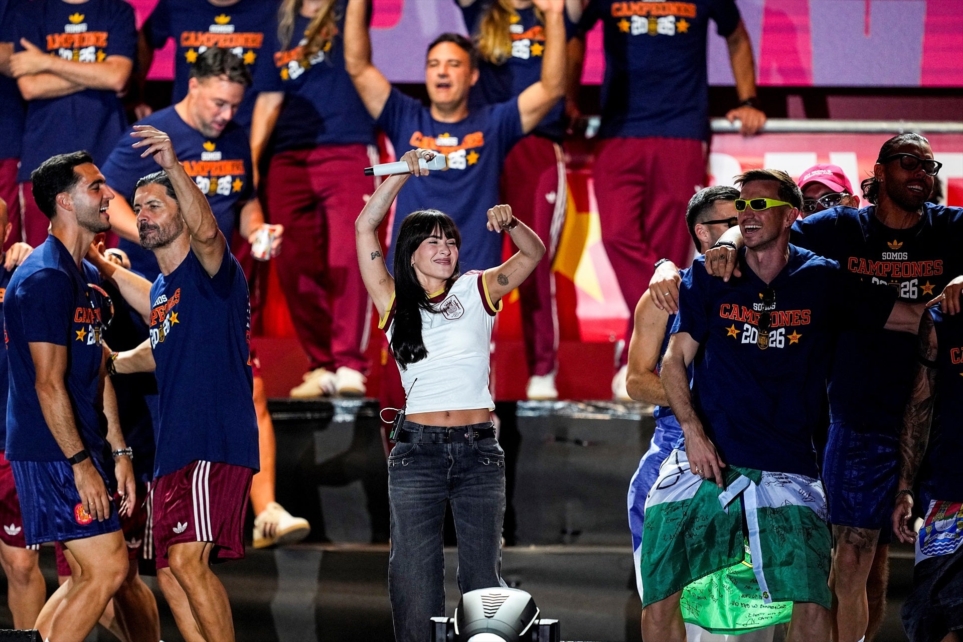 El Superestrella de Aitana, DJ Borja Iglesias o el show de Cucurella, los mejores momentos de la celebración de España en Cibeles El Superestrella de Aitana, DJ Borja Iglesias o el show de Cucurella, los mejores momentos de la celebración de España en Cibeles