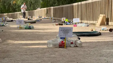 ‘Ladera limpia, ciudad viva’ es una campaña para fomentar el civismo y preservar los espacios naturales. ‘Ladera limpia, ciudad viva’ es una campaña para fomentar el civismo y preservar los espacios naturales.