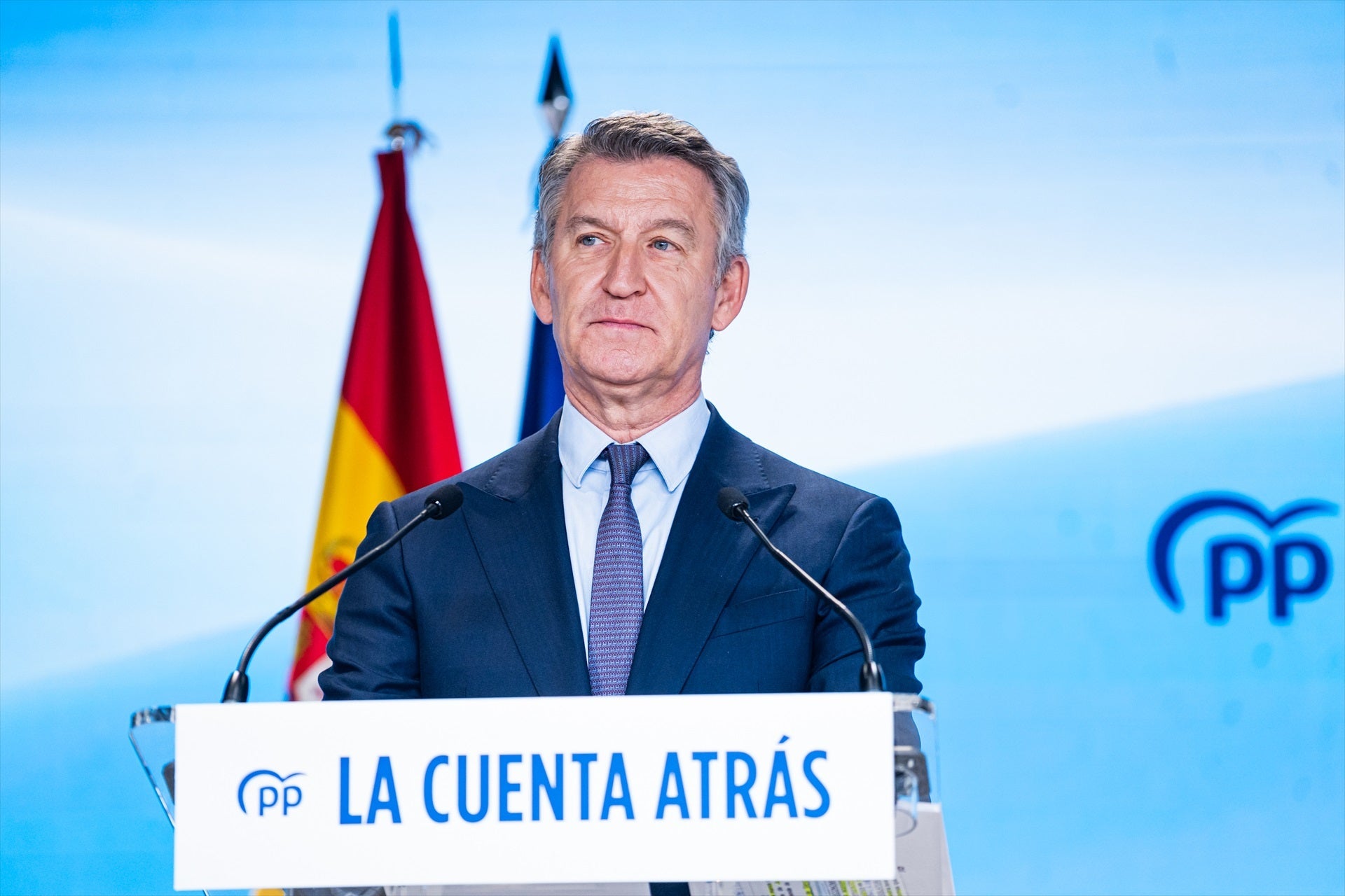 Feijóo señala a Sánchez como el "Señor X" de la corrupción y exige elecciones anticipadas para la "reconstrucción nacional" Feijóo señala a Sánchez como el "Señor X" de la corrupción y exige elecciones anticipadas para la "reconstrucción nacional"