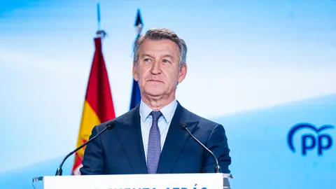 Alberto Núñez Feijóo comparece ante los medios para hacer balance del curso político, en la sede nacional del PP Alberto Núñez Feijóo comparece ante los medios para hacer balance del curso político, en la sede nacional del PP