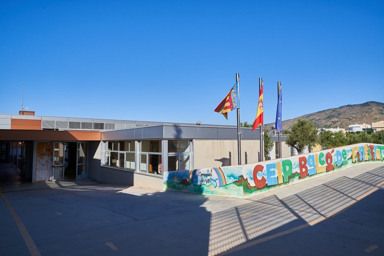 La Generalitat Valenciana destina 15.000€ a la climatización de los dos colegios de Finestrat La Generalitat Valenciana destina 15.000€ a la climatización de los dos colegios de Finestrat