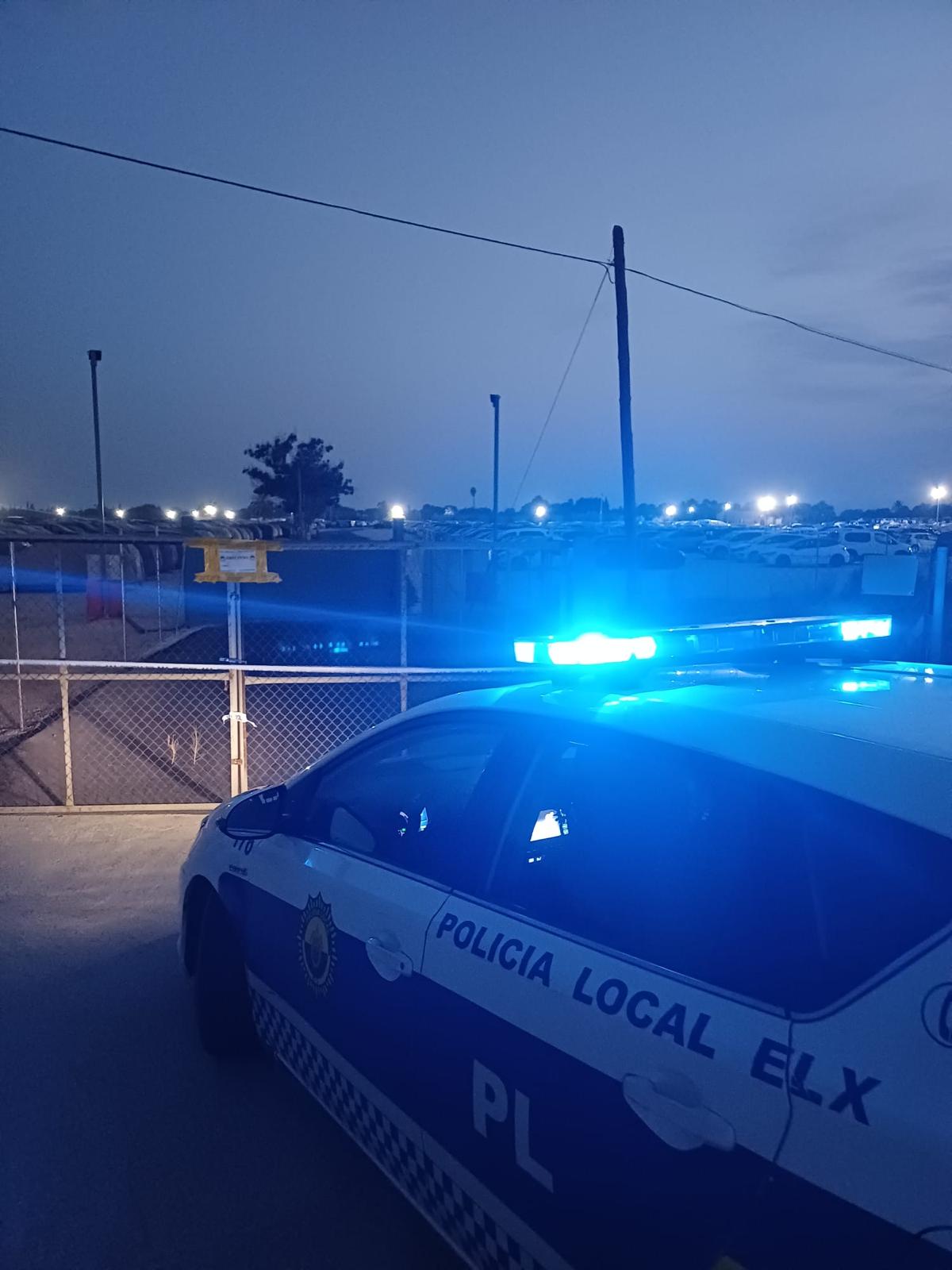 El Ayuntamiento de Elche clausura una segunda campa en Torrellano Alto con capacidad para 3.700 vehículos El Ayuntamiento de Elche clausura una segunda campa en Torrellano Alto con capacidad para 3.700 vehículos