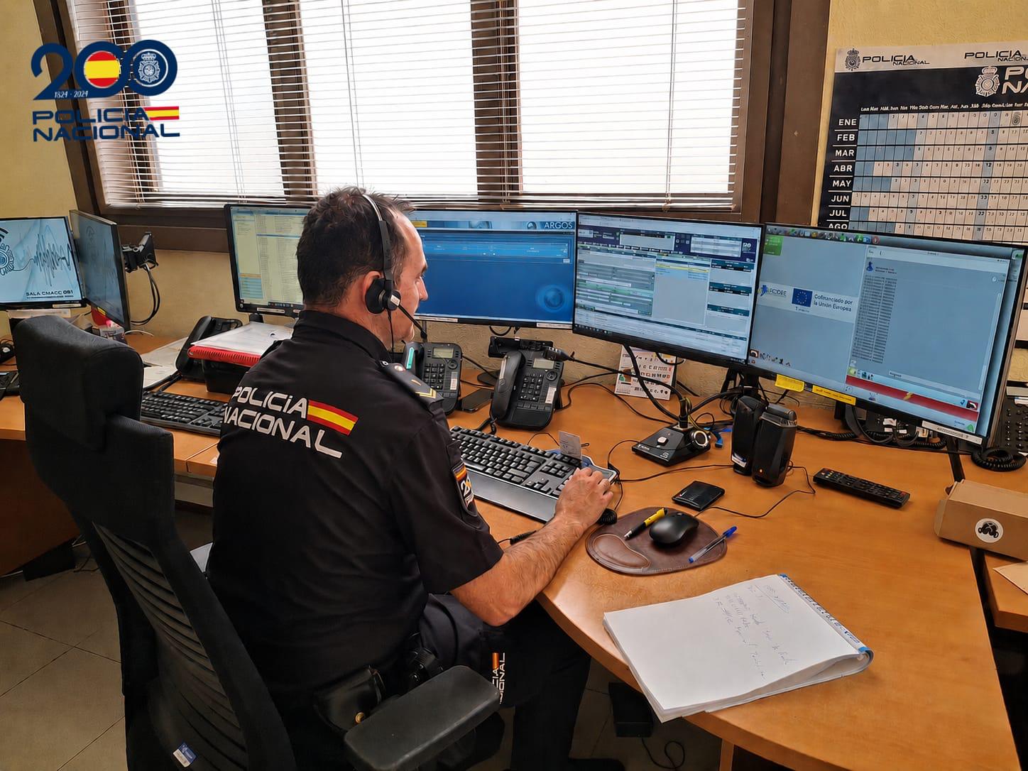 La Policía Nacional salva en Palencia una vida gracias a la rápida actuación de sus agentes La Policía Nacional salva en Palencia una vida gracias a la rápida actuación de sus agentes