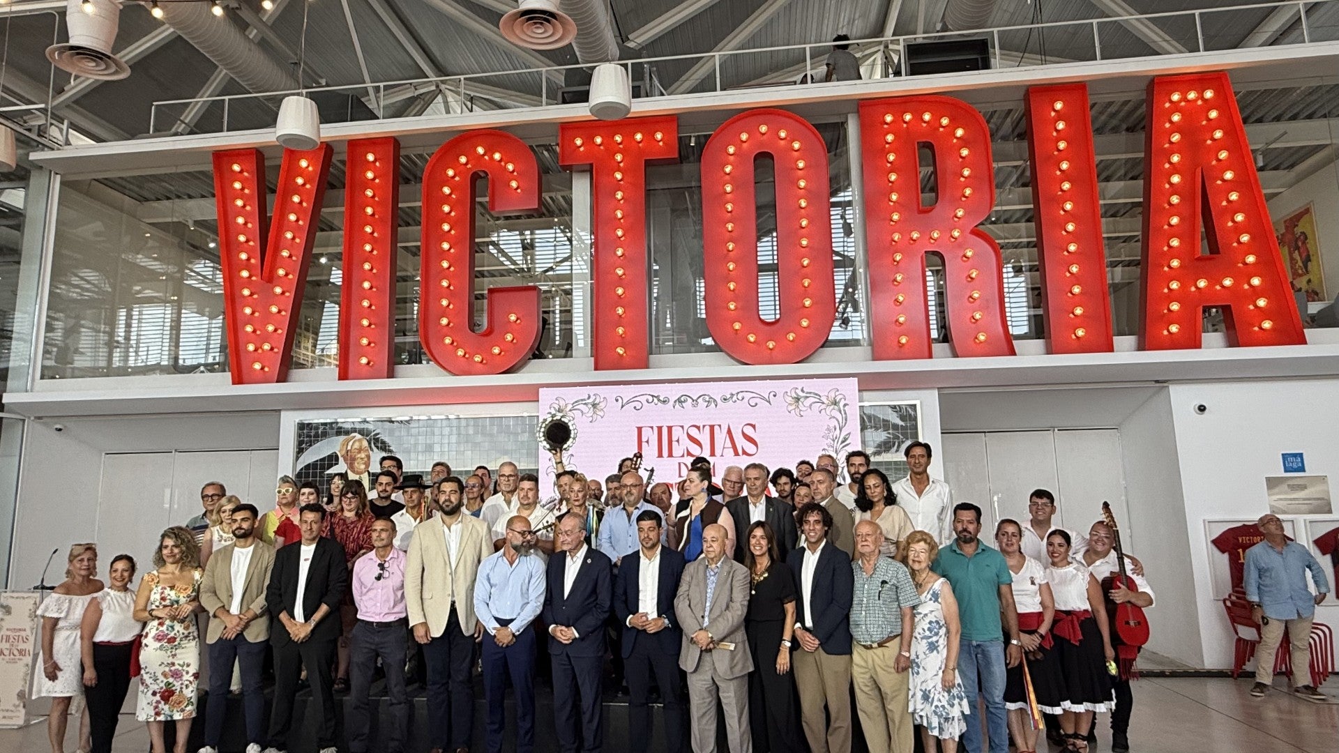 Cervezas Victoria, Ayuntamiento y Diputación presentan las Fiestas de La Victoria Cervezas Victoria, Ayuntamiento y Diputación presentan las Fiestas de La Victoria