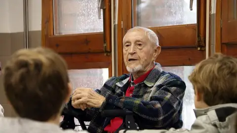 Mor Josep Vallverdú, 103 anys de contes, novel·les, poemes i assajos Mor Josep Vallverdú, 103 anys de contes, novel·les, poemes i assajos