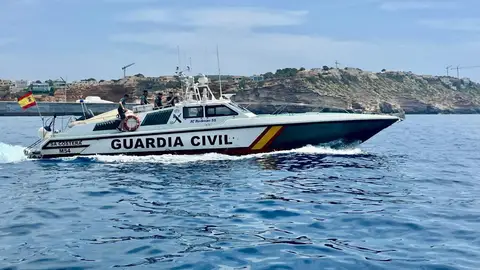 Una lancha de la Guardia Civil en una imagen de archivo. Una lancha de la Guardia Civil en una imagen de archivo.