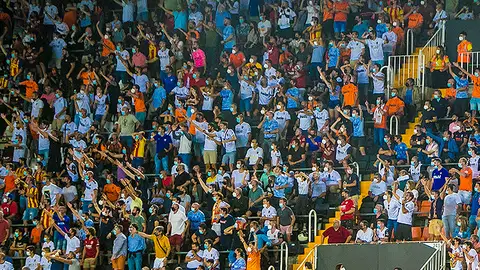 40.000 valencianistas renuevan su abono para la próxima temporada 40.000 valencianistas renuevan su abono para la próxima temporada