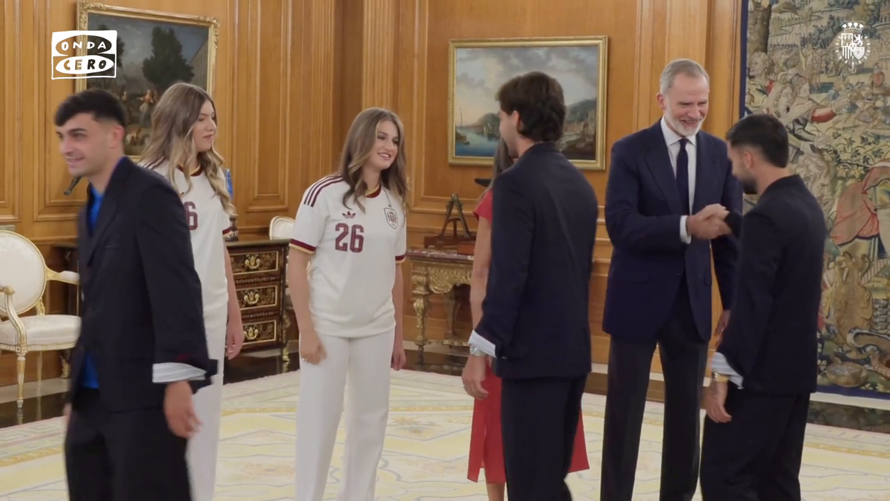 Qué le dijo la princesa Leonor a Ferran Torres en el recibimiento en la Zarzuela tras ganar el Mundial Qué le dijo la princesa Leonor a Ferran Torres en el recibimiento en la Zarzuela tras ganar el Mundial