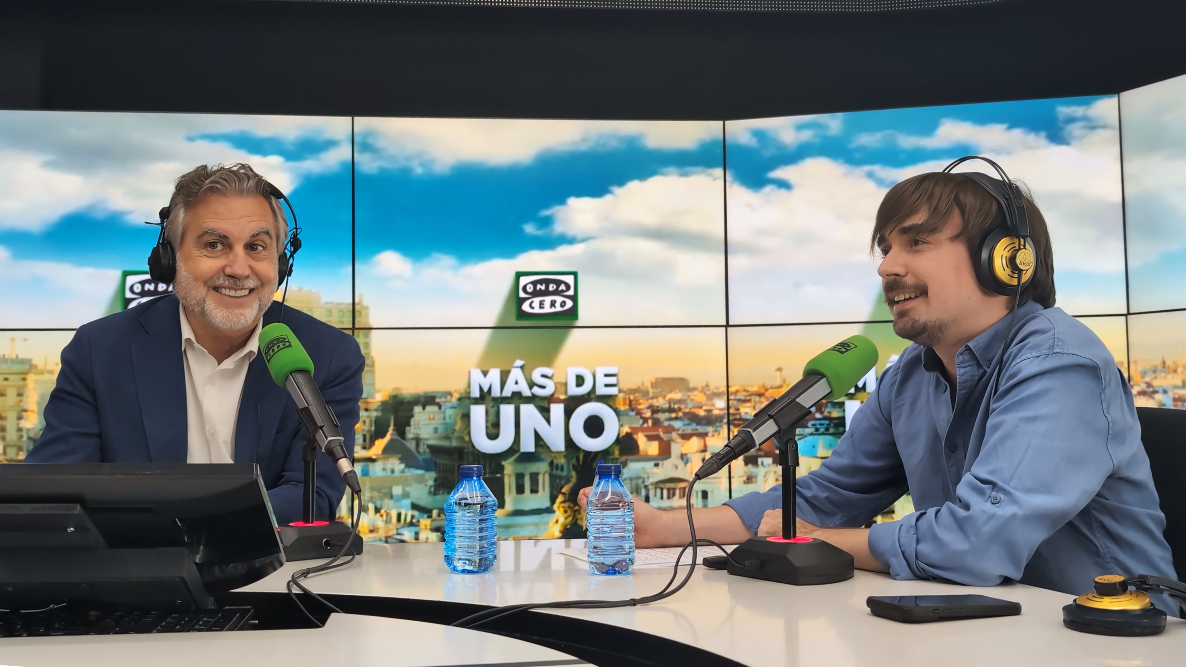 Carlos Alsina repasa sus más de 30 años de trayectoria radiofónica en 'Lo contó la radio' Carlos Alsina repasa sus más de 30 años de trayectoria radiofónica en 'Lo contó la radio'