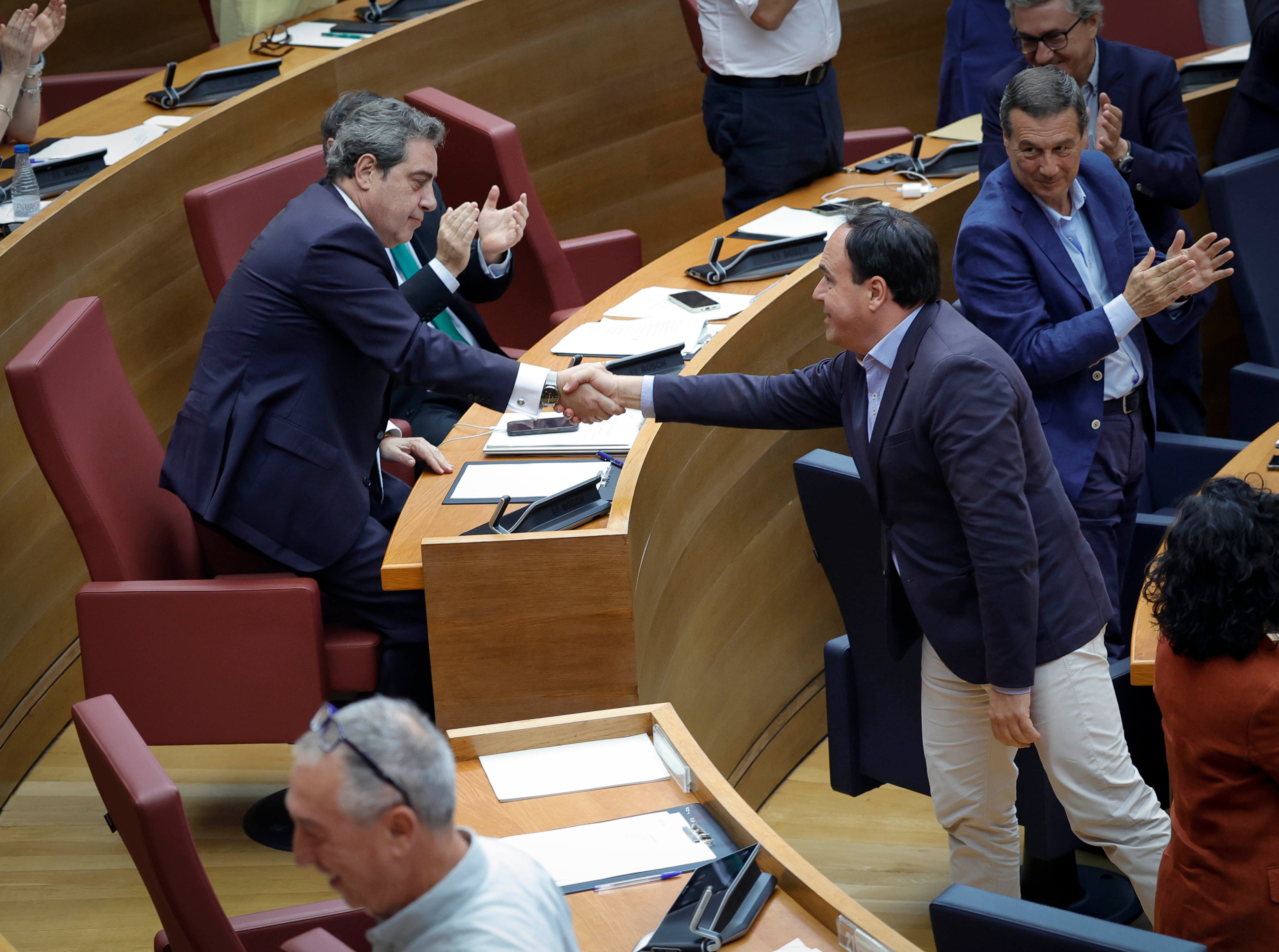 PP y Vox aprueban los Presupuestos de la Generalitat 2026: "Prioridad nacional por ley" PP y Vox aprueban los Presupuestos de la Generalitat 2026: "Prioridad nacional por ley"