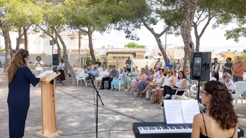 L'Alfàs del Pi mantiene viva la memoria de las víctimas de Utøya quince años después L'Alfàs del Pi mantiene viva la memoria de las víctimas de Utøya quince años después