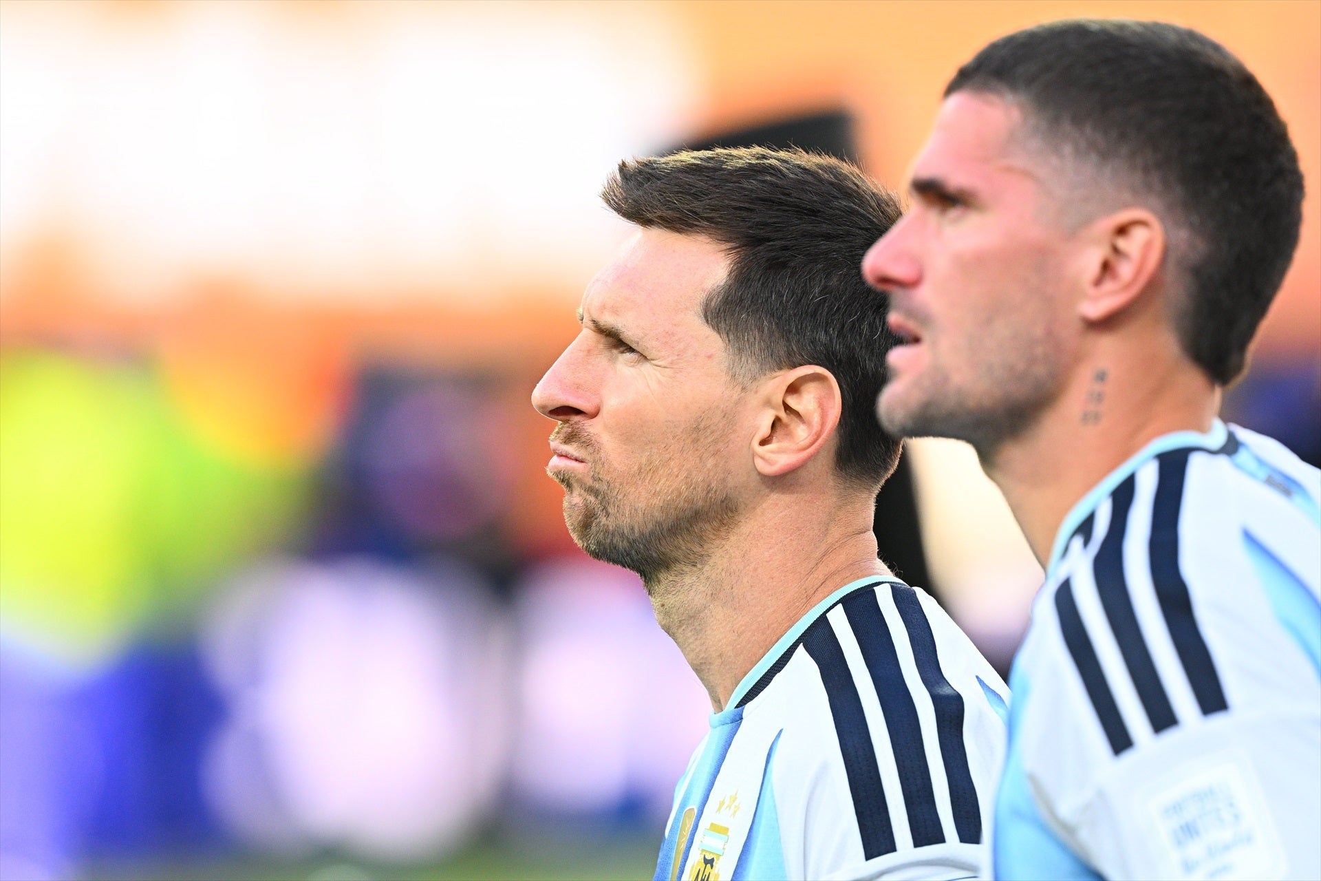 Los argentinos Messi y De Paul tras la derrota de su selección ante España en la final de la Copa del Mundo 2026 Los argentinos Messi y De Paul tras la derrota de su selección ante España en la final de la Copa del Mundo 2026