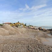 Imagen de las obras de regeneración de la playa de Almenara