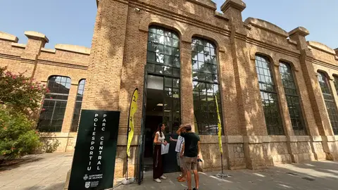 El Polideportivo de Parque Central abrirá sus puertas el próximo lunes 27 de Julio. El Polideportivo de Parque Central abrirá sus puertas el próximo lunes 27 de Julio.