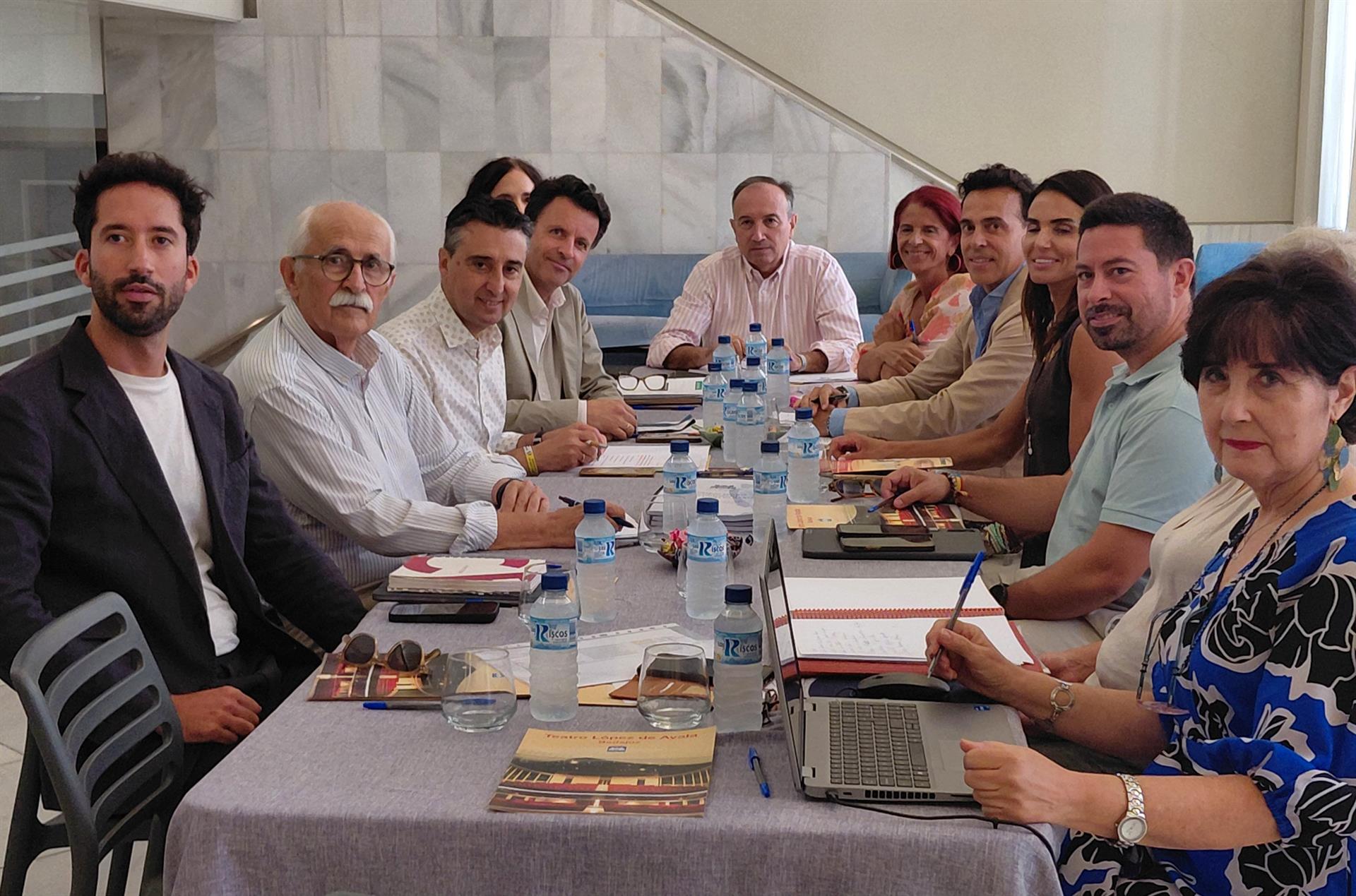 El Teatro López de Ayala aprueba obras de accesibilidad por 19.000 euros y celebrará su 140 aniversario en octubre El Teatro López de Ayala aprueba obras de accesibilidad por 19.000 euros y celebrará su 140 aniversario en octubre