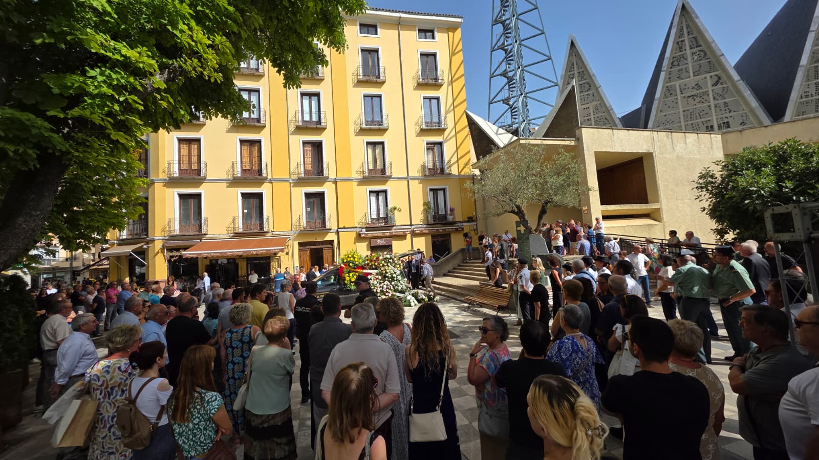 Cuenca despide multitudinariamente a Isidoro Gómez Cavero Cuenca despide multitudinariamente a Isidoro Gómez Cavero