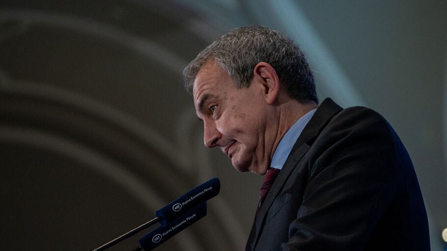Jos&eacute; Luis Rodr&iacute;guez Zapatero, expresidente del Gobierno de Espa&ntilde;a, asiste al desayuno informativo del Foro Europa en el hotel Mandarin Oriental Ritz de Madrid.