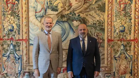 El alcalde de Palma de Mallorca, Jaime Martínez, durante la audiencia con el rey Felipe VI en el Palacio Real de la Almudaina, en Palma, el 24 de julio de 2026. El alcalde de Palma de Mallorca, Jaime Martínez, durante la audiencia con el rey Felipe VI en el Palacio Real de la Almudaina, en Palma, el 24 de julio de 2026.