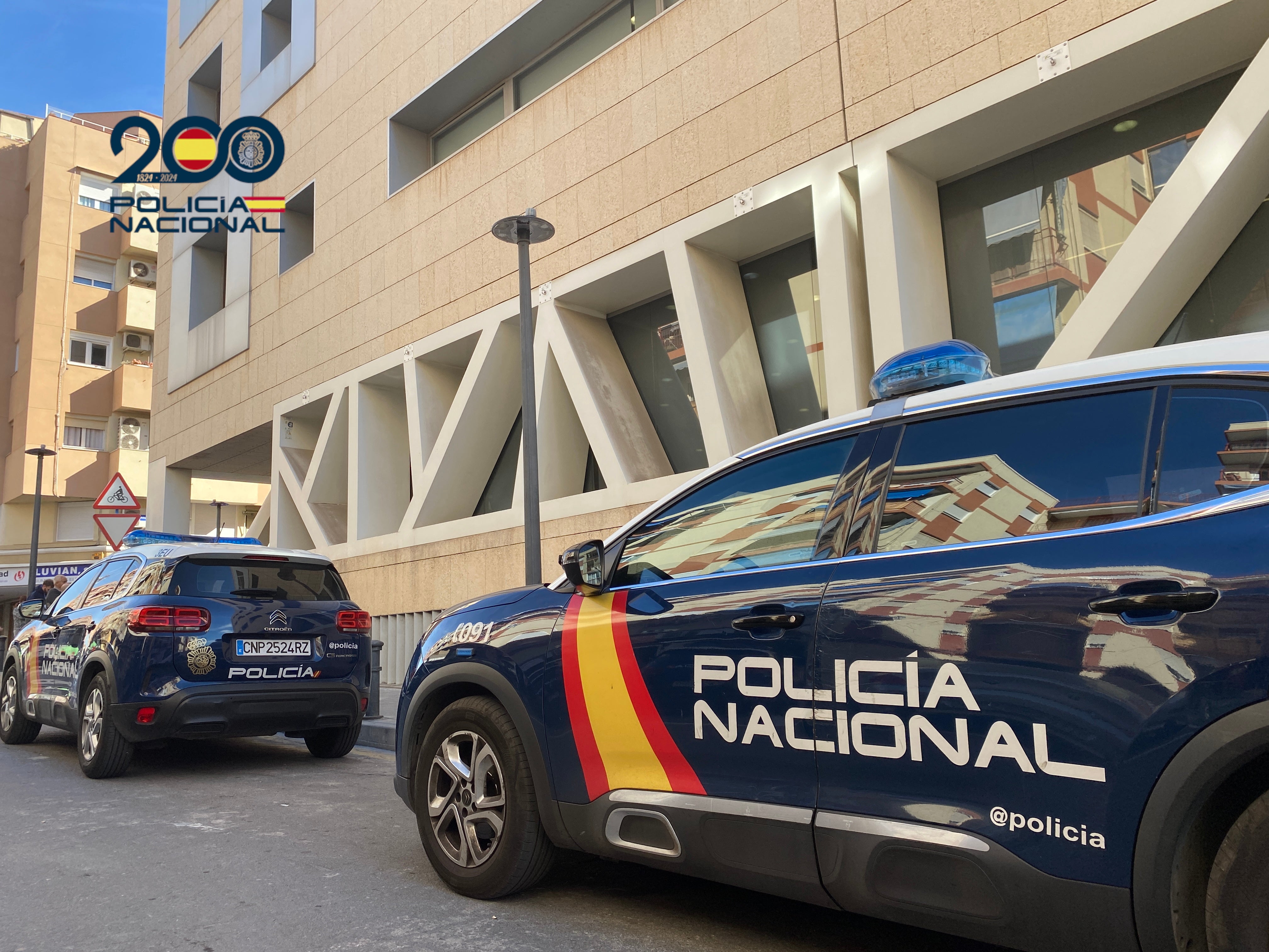 La Policía Nacional ha detenido en la pedanía de Torrellano un hombre con Una Orden Europea de Detención. La Policía Nacional ha detenido en la pedanía de Torrellano un hombre con Una Orden Europea de Detención.