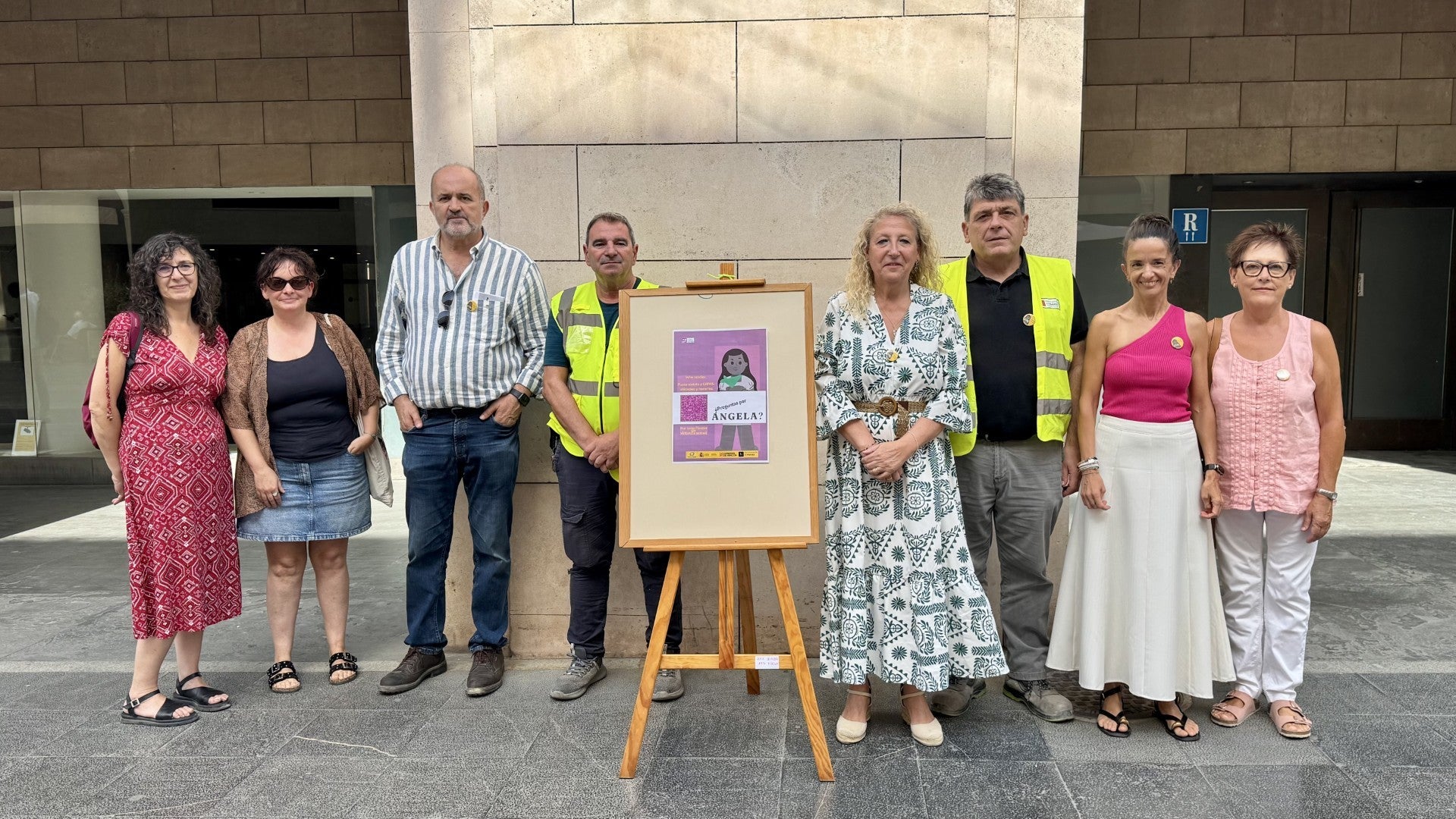 Dos puntos violeta y mucha información para evitar agresiones sexuales en Huesca Dos puntos violeta y mucha información para evitar agresiones sexuales en Huesca
