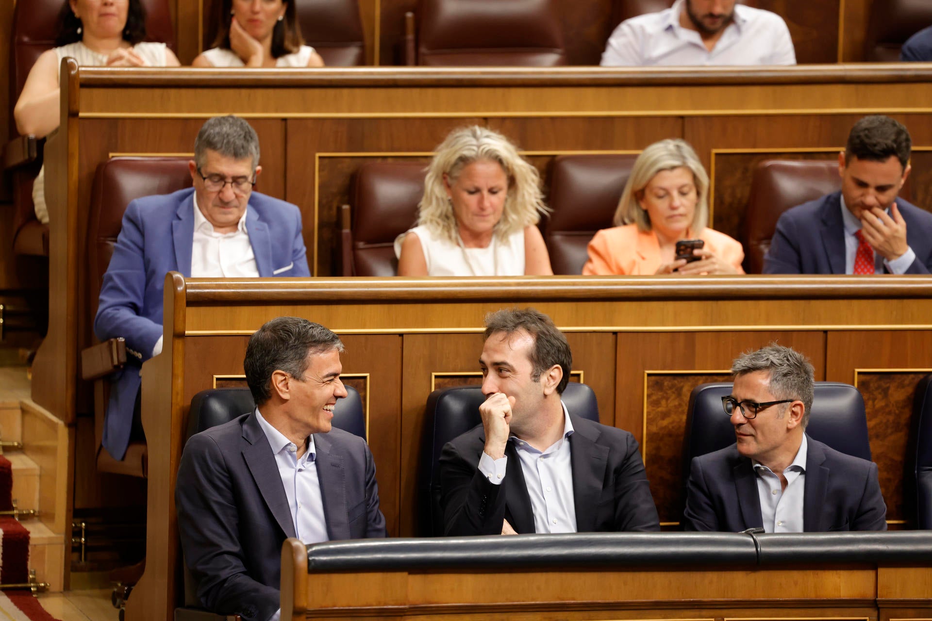 El Congreso aprueba la ley que regula el paso de los mutualistas a la REA y deja fuera a los jubilada que ya están cobrando la pensión El Congreso aprueba la ley que regula el paso de los mutualistas a la REA y deja fuera a los jubilada que ya están cobrando la pensión