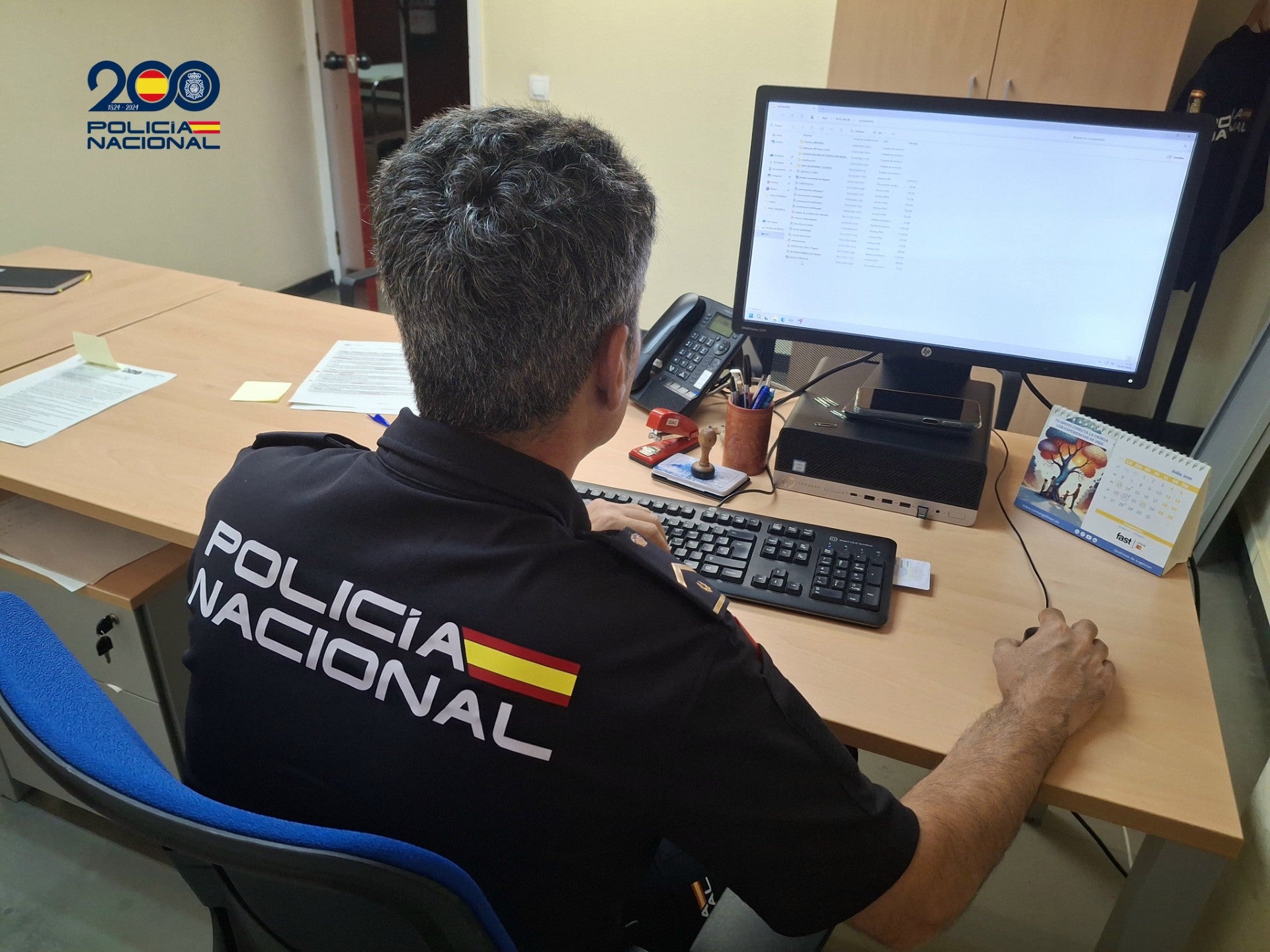 La Policía Nacional detiene al presunto autor de amenazar por una red social a la alcaldesa de Palencia La Policía Nacional detiene al presunto autor de amenazar por una red social a la alcaldesa de Palencia