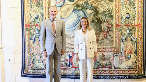 La Presidenta del Govern, Marga Prohens, en la audiencia con el rey Felipe VI en el Palacio Real de la Almudaina, a 24 de julio de 2026. La Presidenta del Govern, Marga Prohens, en la audiencia con el rey Felipe VI en el Palacio Real de la Almudaina, a 24 de julio de 2026.