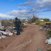 El SEPRONA denuncia más de 30 vertidos ilegales en Castellón con sanciones que pueden alcanzar los 3,5 millones