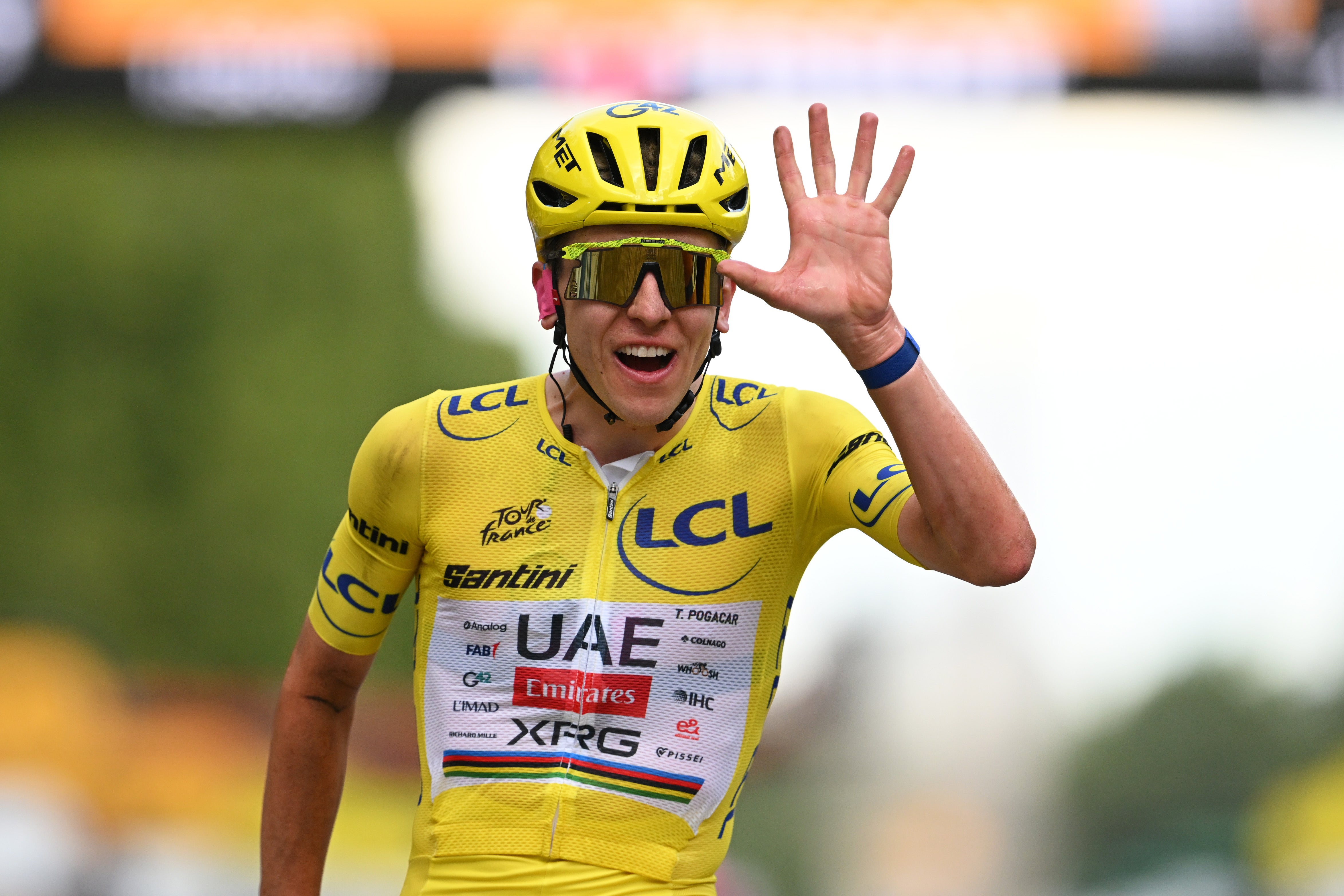 Pogacar entra en la página de oro del Tour de Francia al conquistar su quinto título Pogacar entra en la página de oro del Tour de Francia al conquistar su quinto título