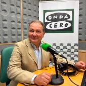 El presidente de Diputación de Huelva, David Toscano, en los estudios de Onda Cero.