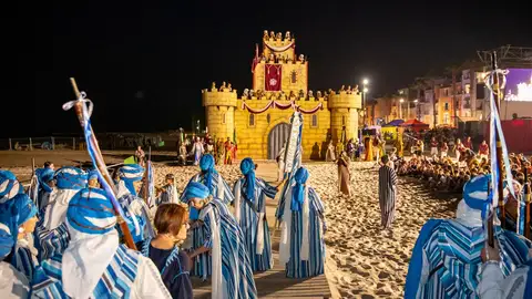Villajoyosa vive el punto álgido de las Fiestas de Moros y Cristianos con el evento estrella, el Desembarco Villajoyosa vive el punto álgido de las Fiestas de Moros y Cristianos con el evento estrella, el Desembarco