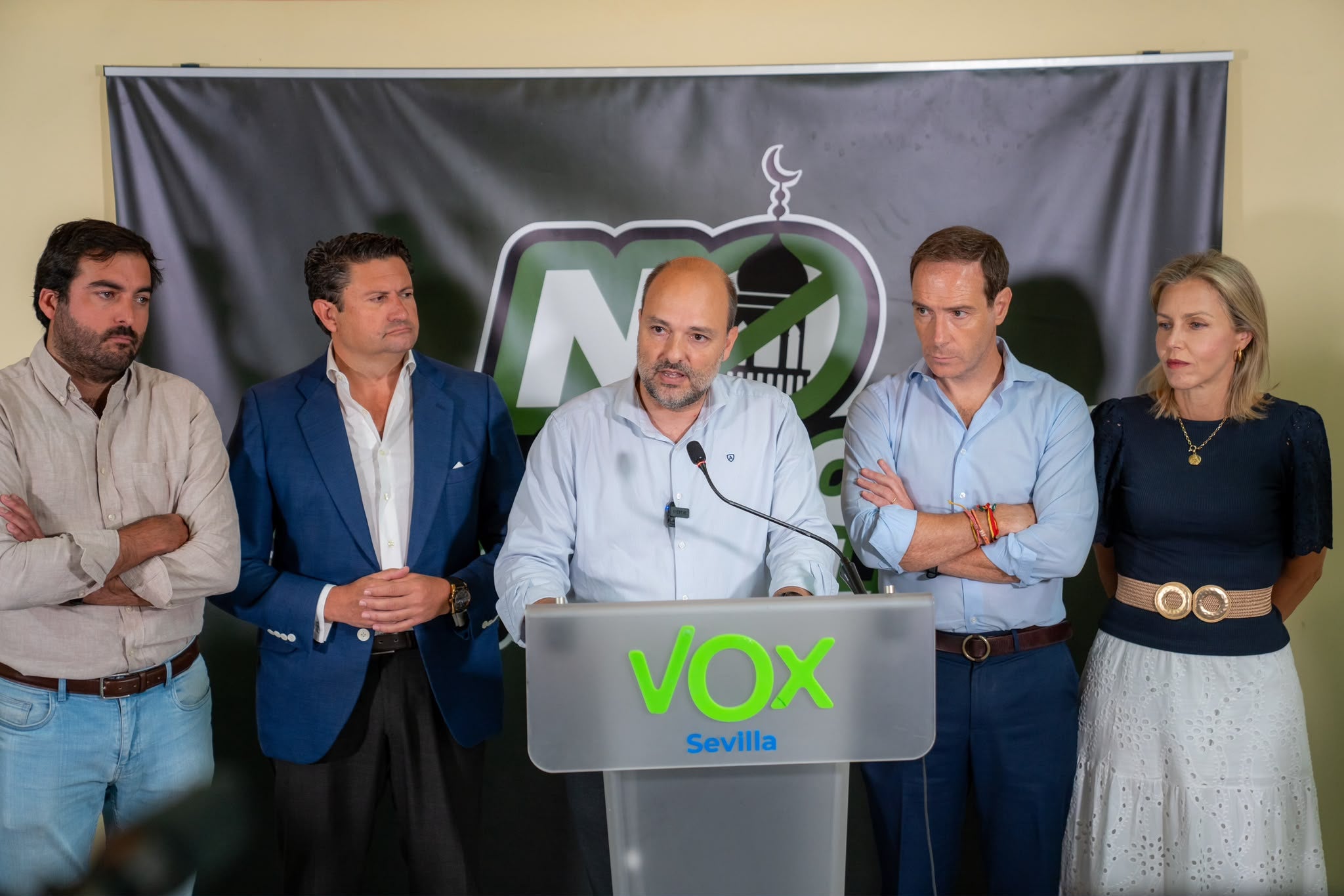 Vox "pierde la confianza" en el gobierno de Sanz tras la licencia de la mezquita y presentará un recurso de alzada Vox "pierde la confianza" en el gobierno de Sanz tras la licencia de la mezquita y presentará un recurso de alzada