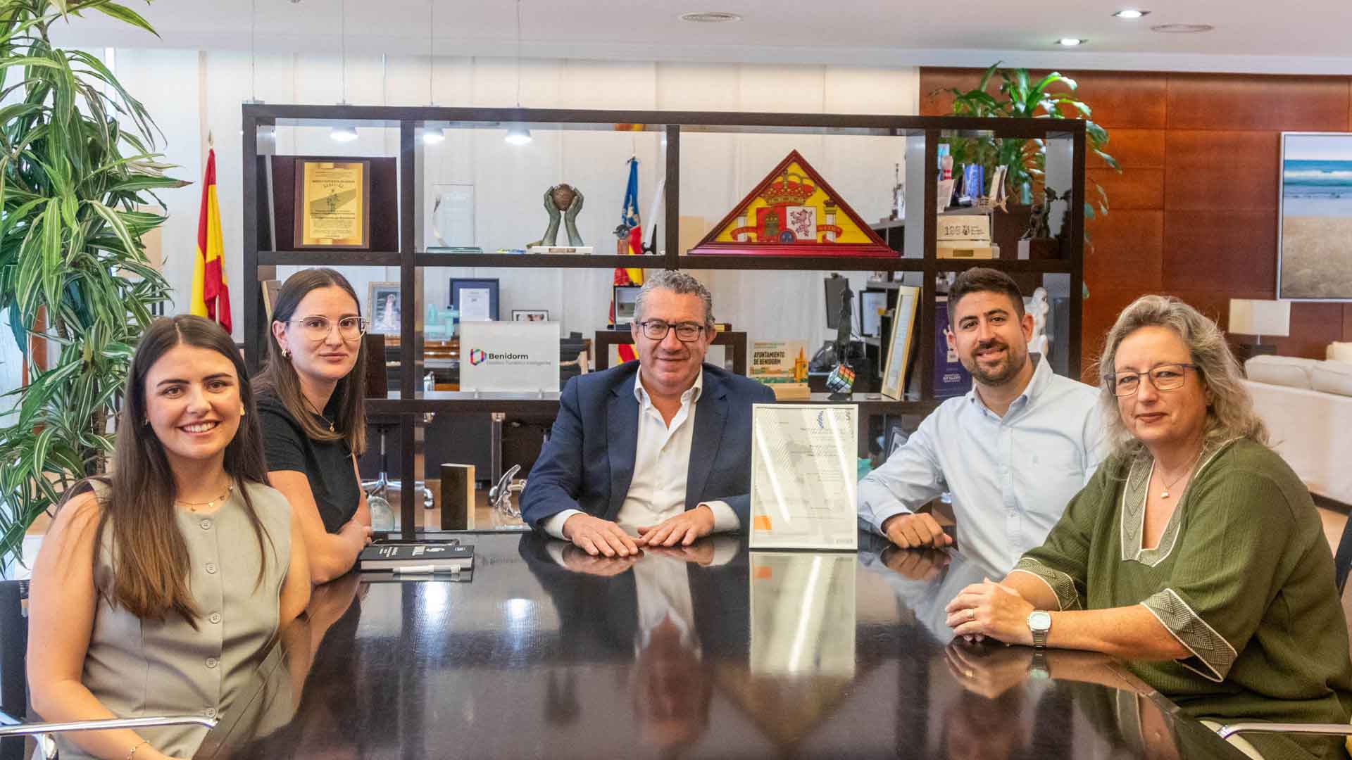 Benidorm recoge el certificado que verifica su huella hídrica durante 2025 Benidorm recoge el certificado que verifica su huella hídrica durante 2025