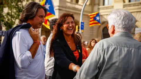 La expresidenta del Parlament de Cataluña Laura Borràs (c), durante la manifestación convocada por la ANC, a 11 de septiembre de 2025, en Barcelona, Catalunya (España). La expresidenta del Parlament de Cataluña Laura Borràs (c), durante la manifestación convocada por la ANC, a 11 de septiembre de 2025, en Barcelona, Catalunya (España).