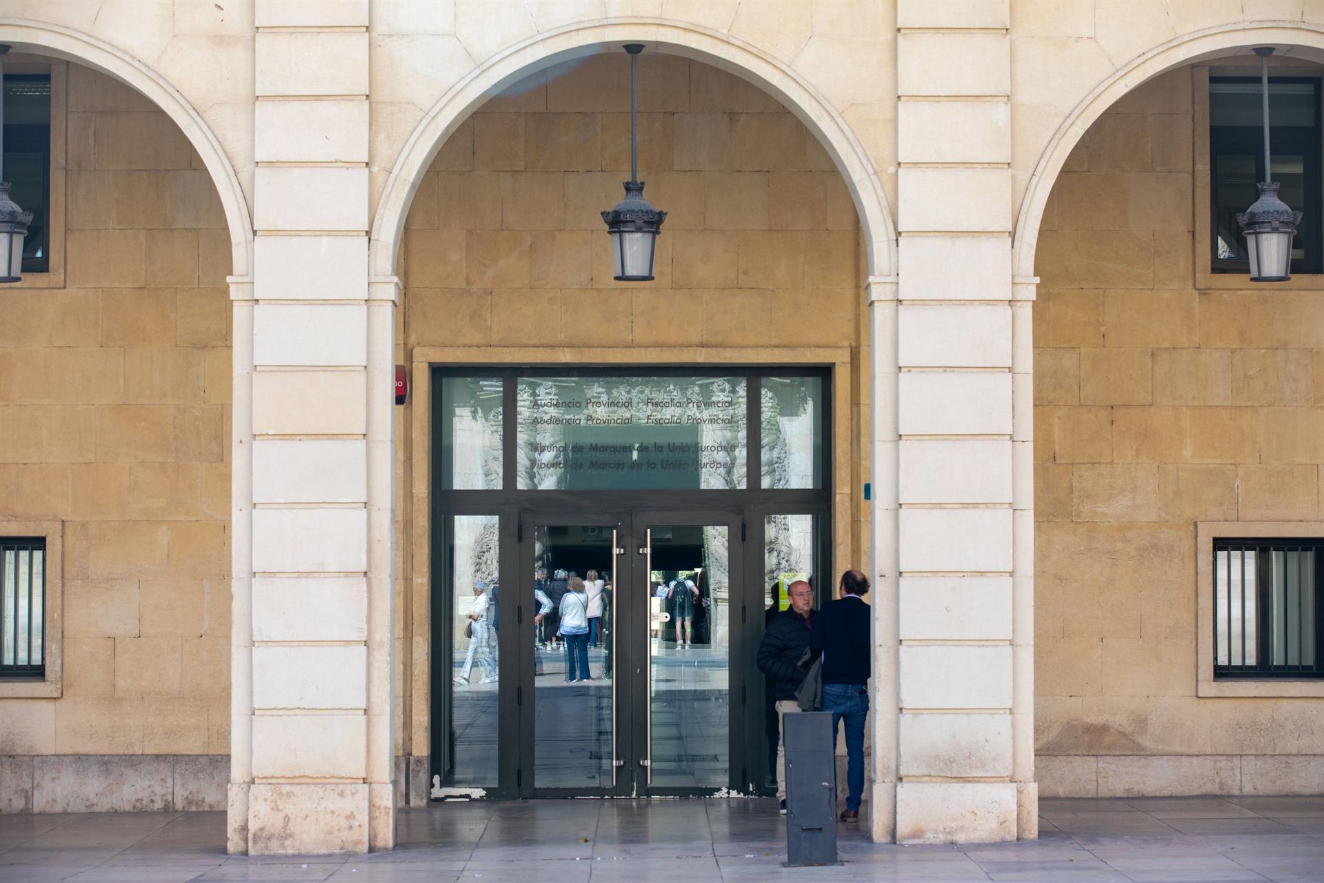 El TSJCV confirma siete años de cárcel para un hombre por almacenar y compartir archivos pedófilos El TSJCV confirma siete años de cárcel para un hombre por almacenar y compartir archivos pedófilos