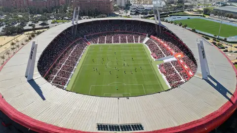 El UD Almería Stadium inicia su gran transformación: más aforo, gradas junto al césped y 15 millones de inversión El UD Almería Stadium inicia su gran transformación: más aforo, gradas junto al césped y 15 millones de inversión