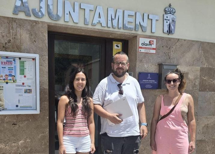Confrides impulsa dos proyectos universitarios para estudiar su patrimonio natural y la realidad social de las personas mayores Confrides impulsa dos proyectos universitarios para estudiar su patrimonio natural y la realidad social de las personas mayores