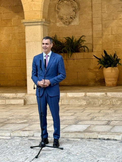 Pedro Sánchez anuncia en Palma que ha propuesto a la Comisión Europea crear un centro de lucha contra los incendios en Mallorca Pedro Sánchez anuncia en Palma que ha propuesto a la Comisión Europea crear un centro de lucha contra los incendios en Mallorca