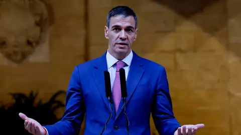 El presidente del Gobierno, Pedro Sánchez, tras la reunión con el rey en Palma de Mallorca El presidente del Gobierno, Pedro Sánchez, tras la reunión con el rey en Palma de Mallorca