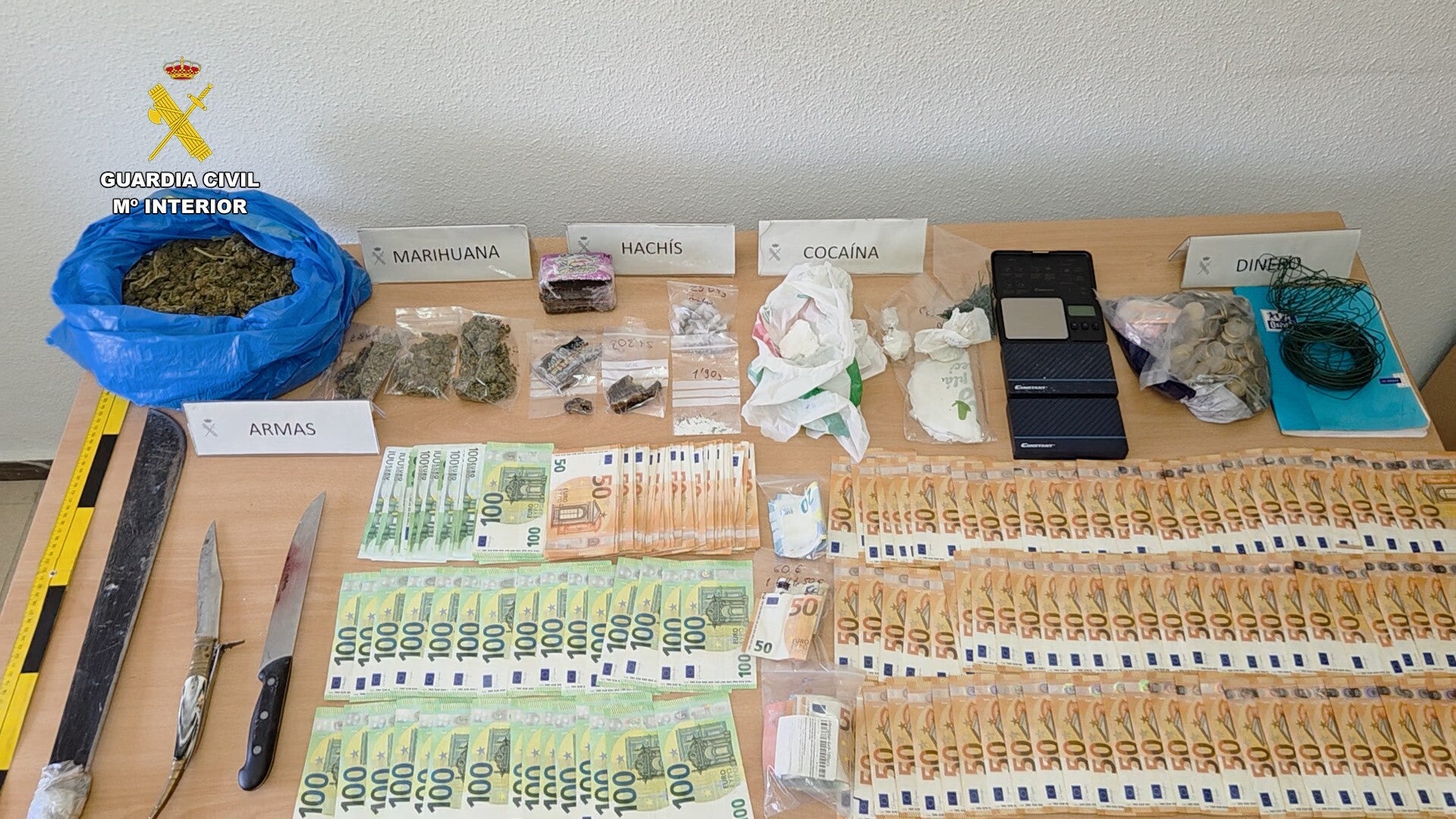Desarticulan un punto de venta de drogas gestionado por un matrimonio en Agost Desarticulan un punto de venta de drogas gestionado por un matrimonio en Agost