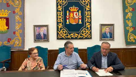 El Ayuntamiento formaliza la adquisición del Alfar La Purísima El Ayuntamiento formaliza la adquisición del Alfar La Purísima