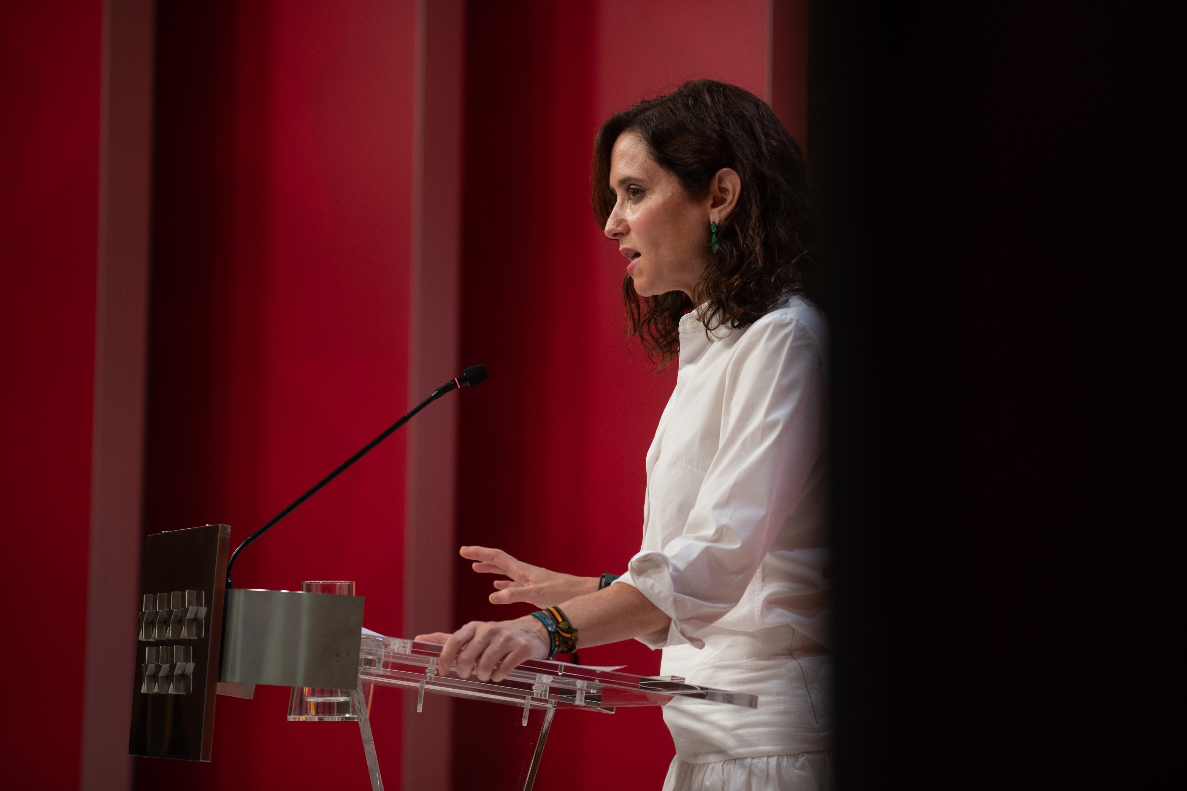 Ayuso denuncia una "campaña de desprestigio" tras la compra del ático de Chamberí: qué hay detrás de la polémica Ayuso denuncia una "campaña de desprestigio" tras la compra del ático de Chamberí: qué hay detrás de la polémica