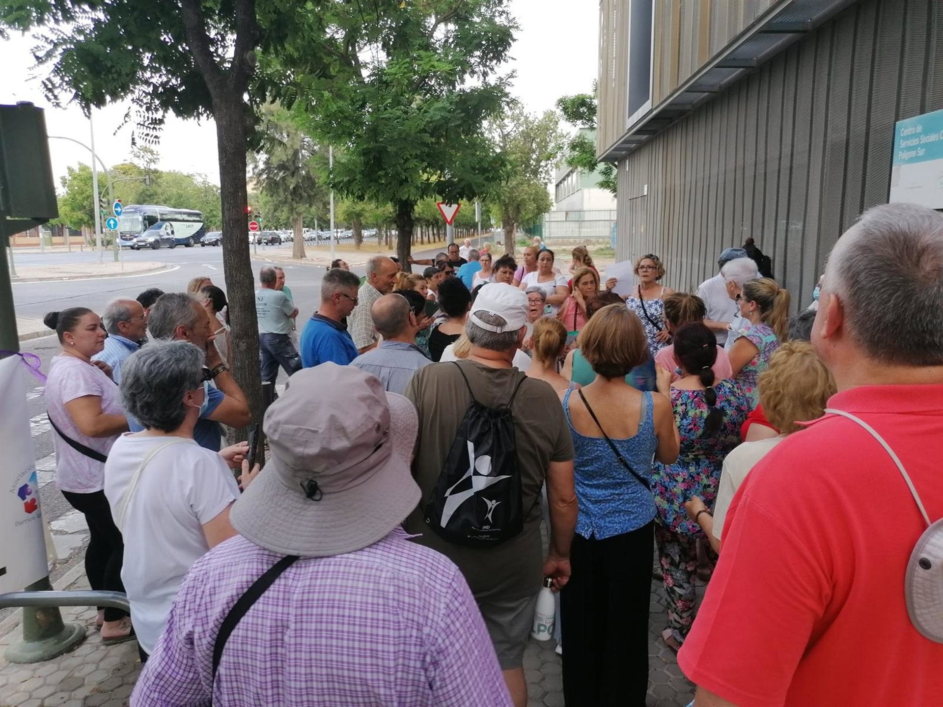 También Somos Sevilla quita hierro a la mezquita: "Jamás hubo problemas por convivir diversas razas y credos" También Somos Sevilla quita hierro a la mezquita: "Jamás hubo problemas por convivir diversas razas y credos"