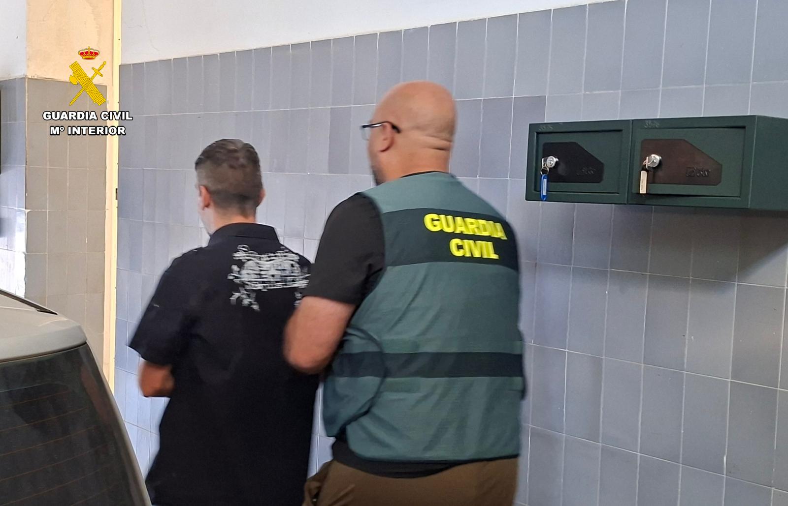 Detenido por un delito de robo con fuerza en Venta de Baños Detenido por un delito de robo con fuerza en Venta de Baños