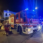 El incendio de un sótano en Arahal obliga a desalojar dos viviendas y afecta a medio centenar de casas El incendio de un sótano en Arahal obliga a desalojar dos viviendas y afecta a medio centenar de casas