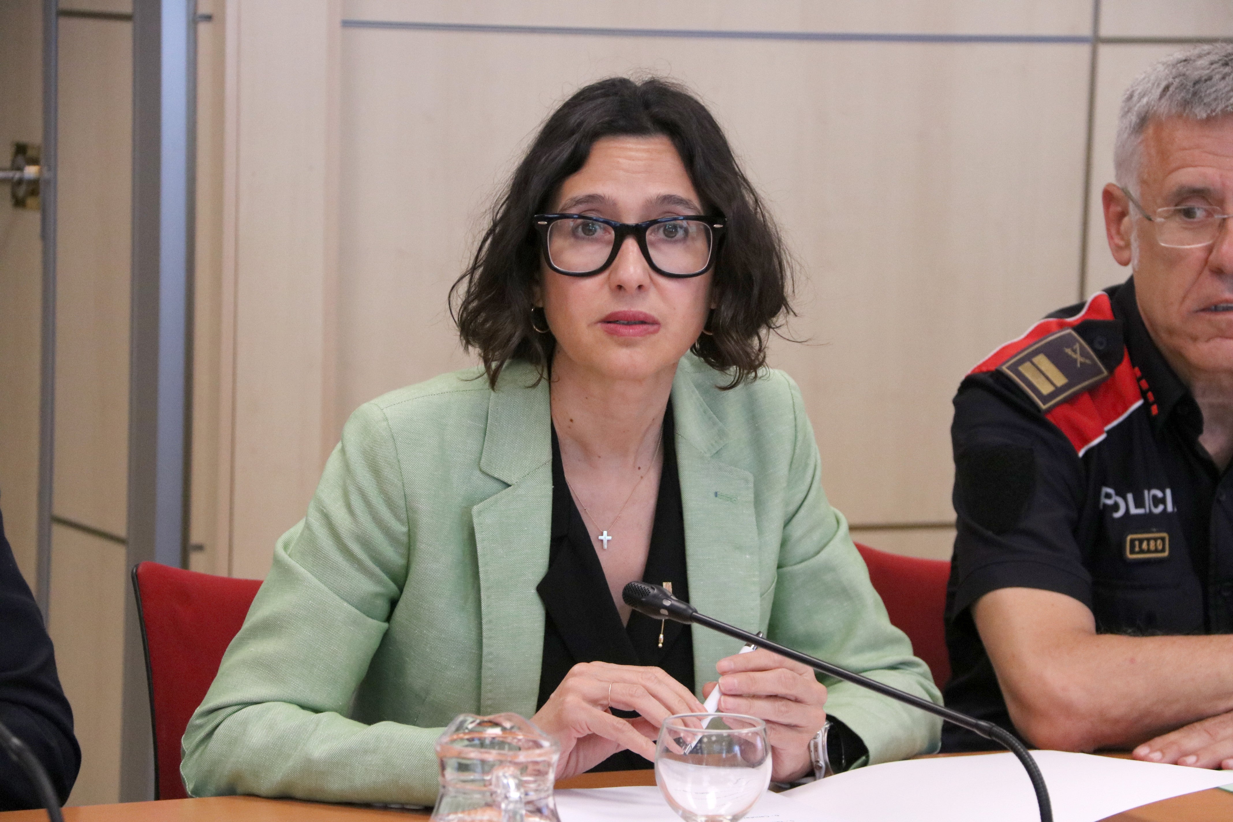 "Volem més policia per reduir la delinqüència i prevenir els conflictes" "Volem més policia per reduir la delinqüència i prevenir els conflictes"